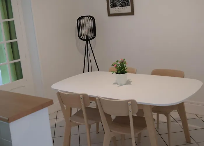 Les Nids De Apartamento *